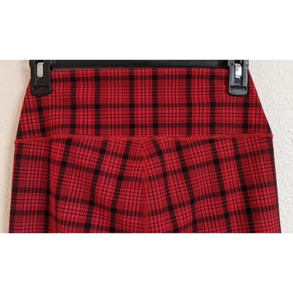 NEW! Wmn's ALO Occasion Buffalo Plaid Leggings in Scarlett Red w/Side Stripe M - Picture 10 of 16